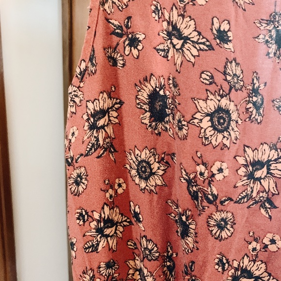 sunflower romper - Picture 2 of 4